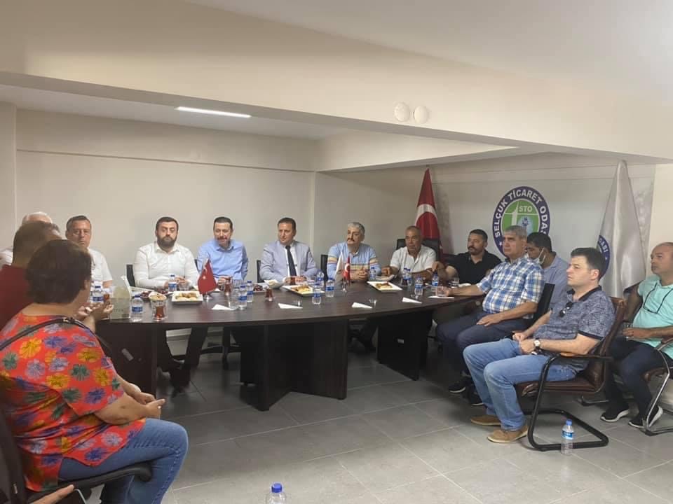 AK PARTİ'Lİ KAYA SELÇUK'TA HALKLA BULUŞTU