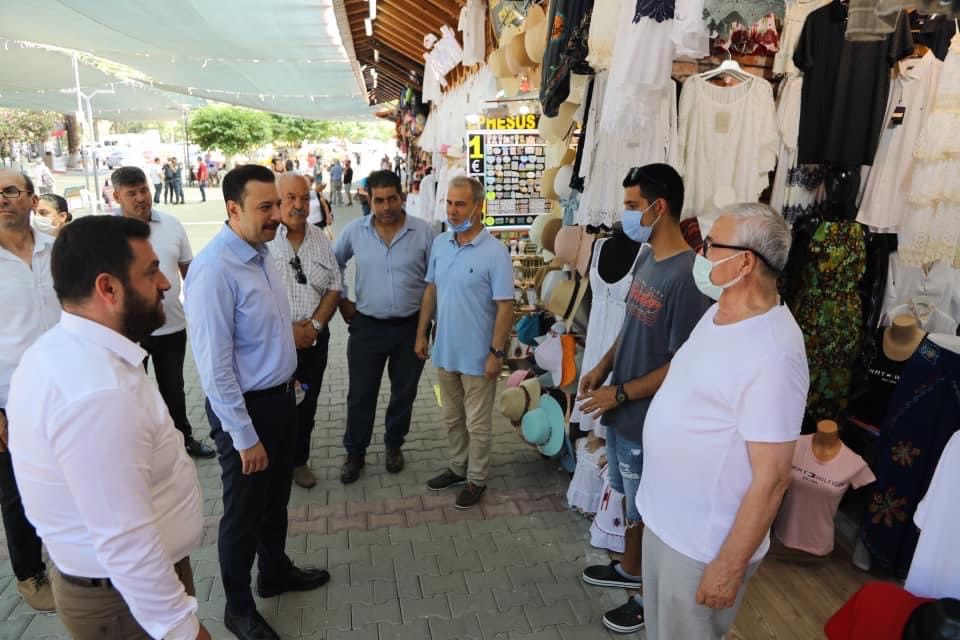 AK PARTİ'Lİ KAYA SELÇUK'TA HALKLA BULUŞTU