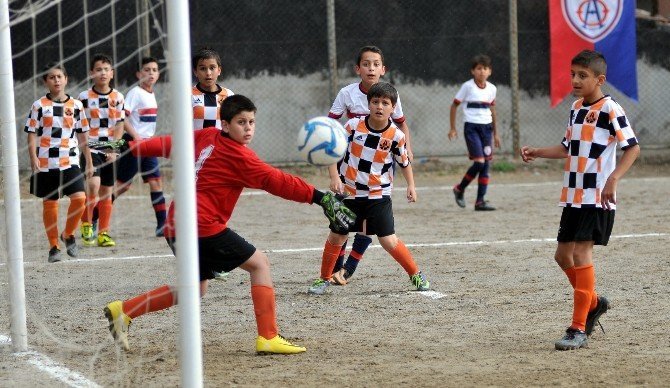 FUTBOLUMUZUN GELECEĞİ İÇİN DOĞRU ORGANİZASYON ŞART