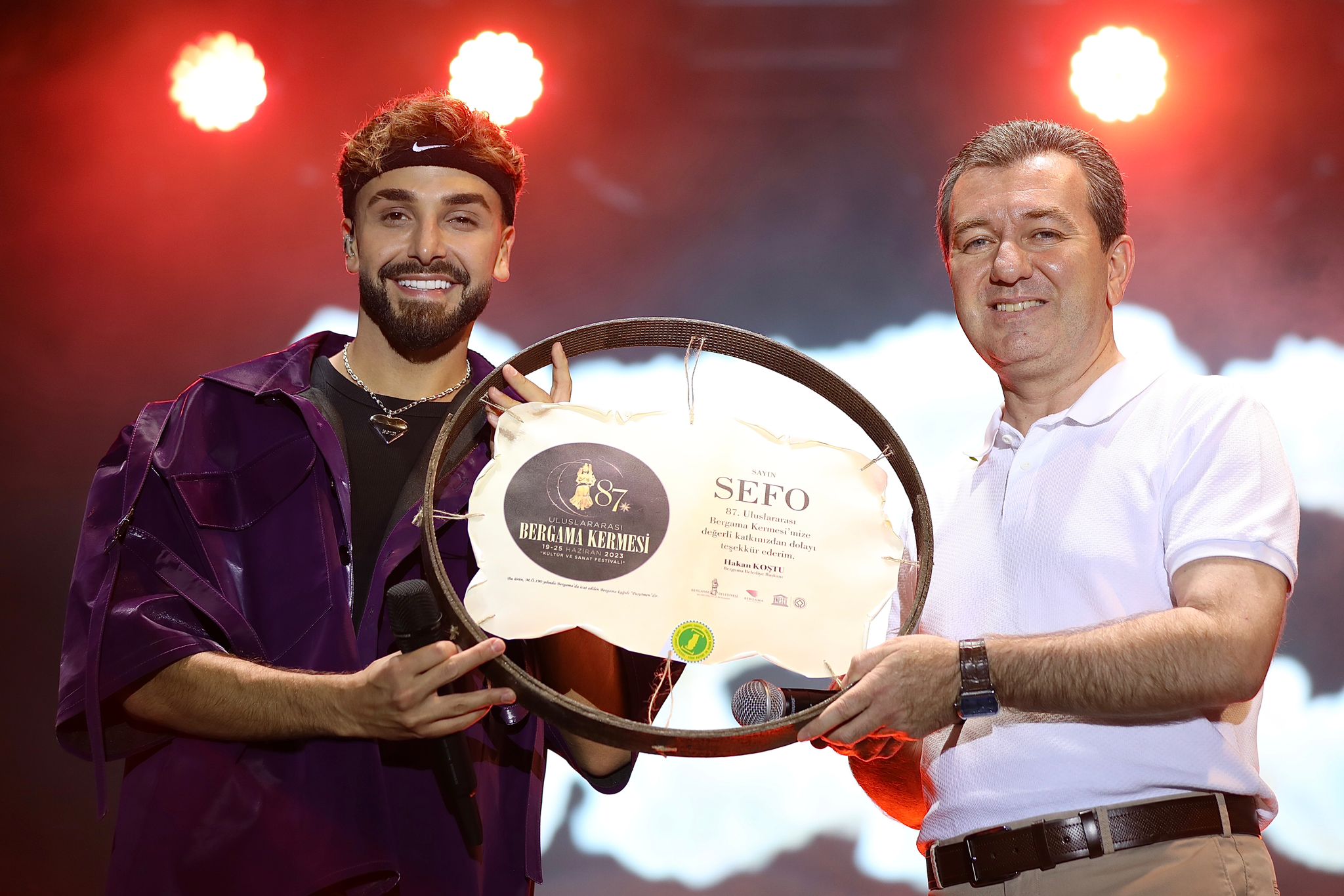 Sefo'dan Bergama'da Muhteşem Konser