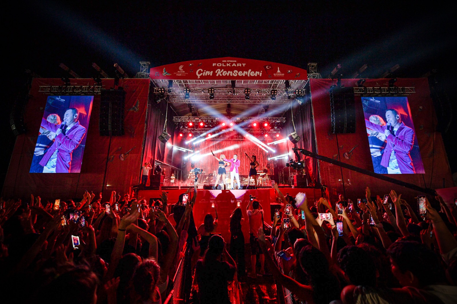 92. İzmir Enternasyonal Fuarı’nda konserler devam ediyor
