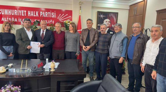 aliağa Yakup Öztürk, CHP’den belediye başkanlığı aday adayı oldu. Daha yaşanabilir Aliağa için yola çıktığını söyleyen Öztürk, başvurusunu Aliağa CHP İlçe Başkanı Ali Serçe’ye yaptı.
