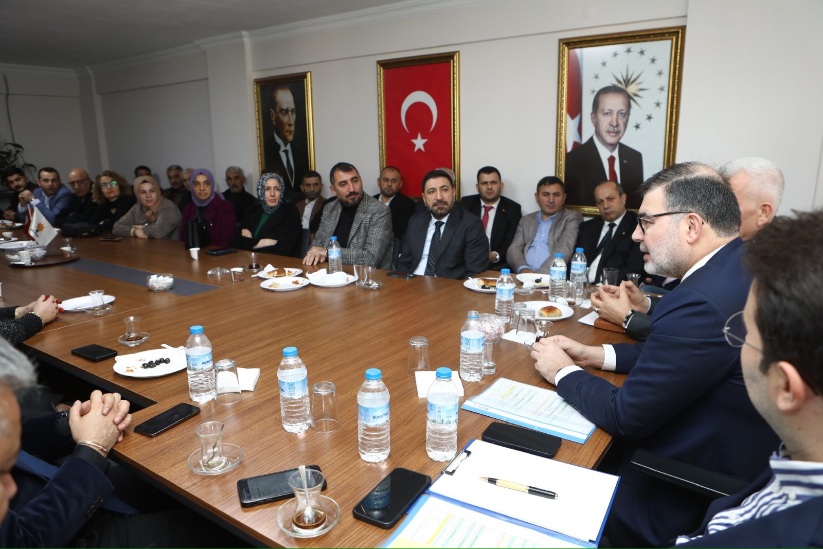 Saygılı'dan Kemalpaşa çıkarması