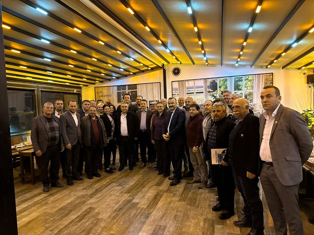 Urla Belediye Başkan adayı Bakırlı muhtarlara projelerini anlattı