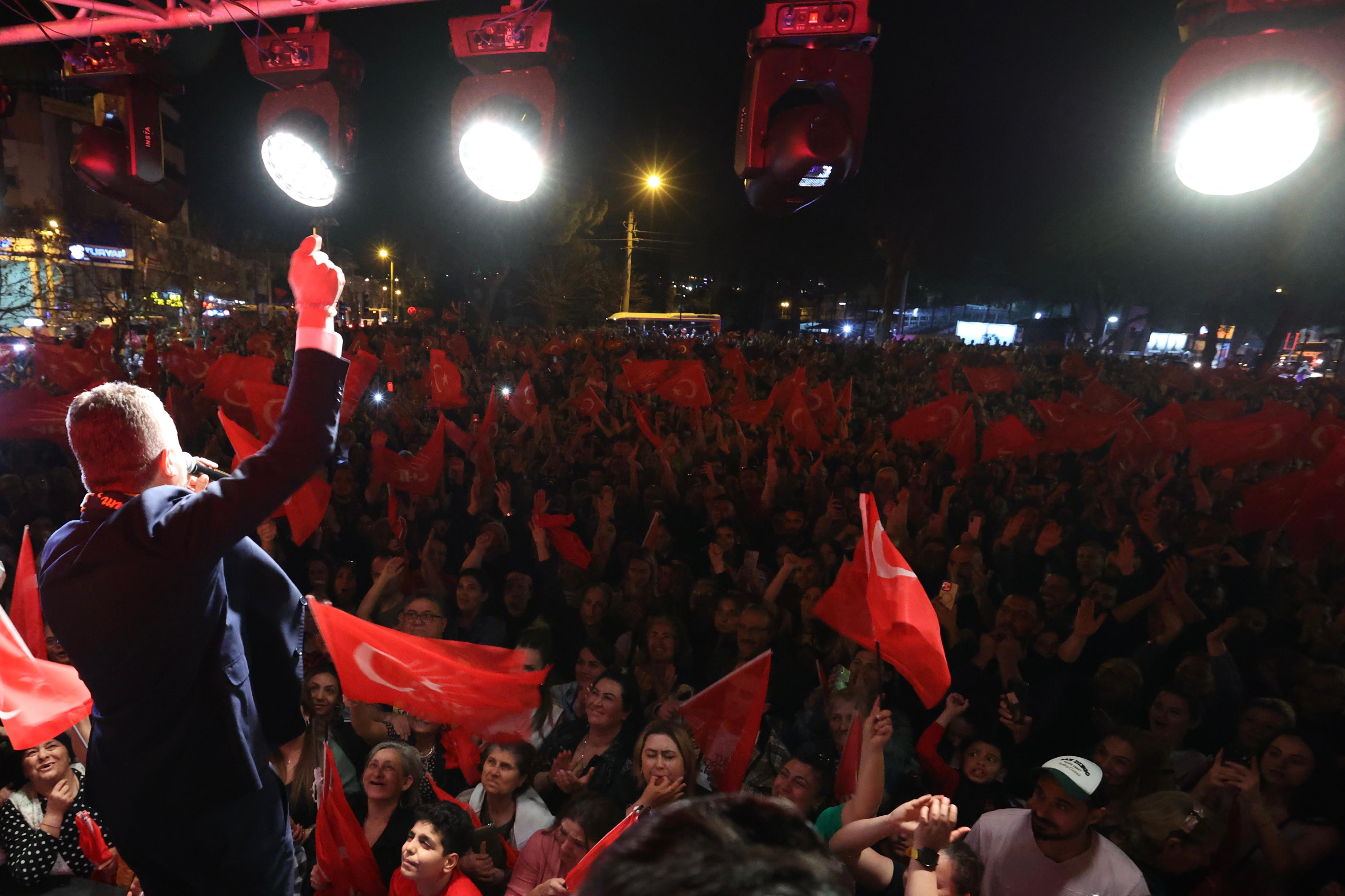 Buca'nın yeni başkanı Görkem Duman