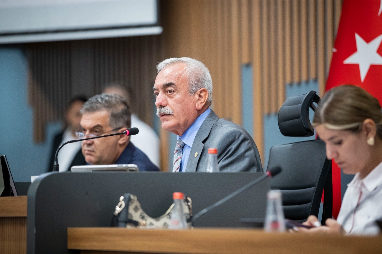 İzmir Büyükşehir Belediyesi: "Merih Demiral’ın heykelinin dikileceği yönünde meclis kararı alınmadı"