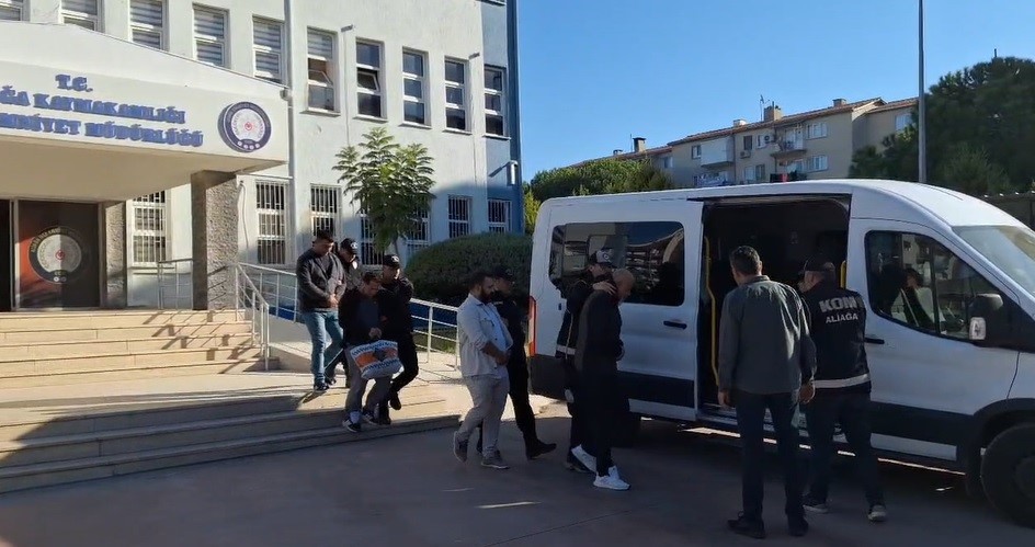 İzmir Aliağa Limanı'ndaki rüşvet operasyonunda 23 tutuklama