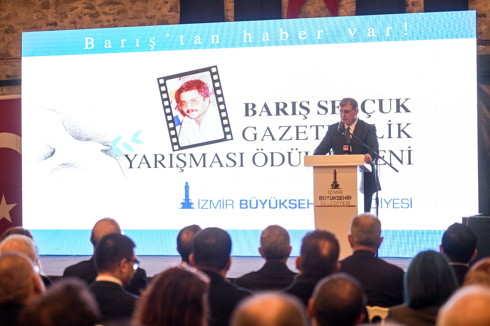 25. Barış Selçuk Gazetecilik Ödülleri sahiplerini buldu, Başkan Tugay: Basın özgürlüğünün ve demokrasinin tarafındayız