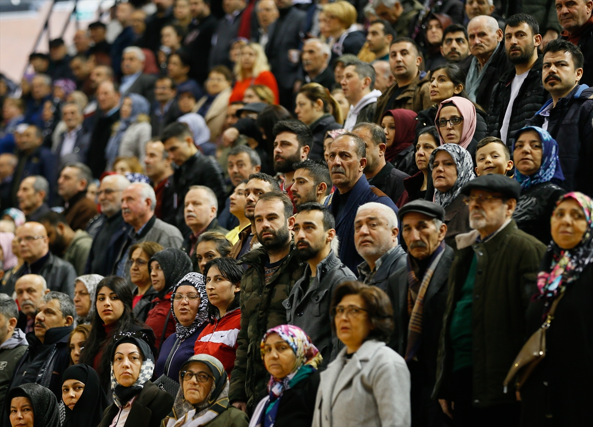 İZMİR TOKİ'DE KURA HEYECANI