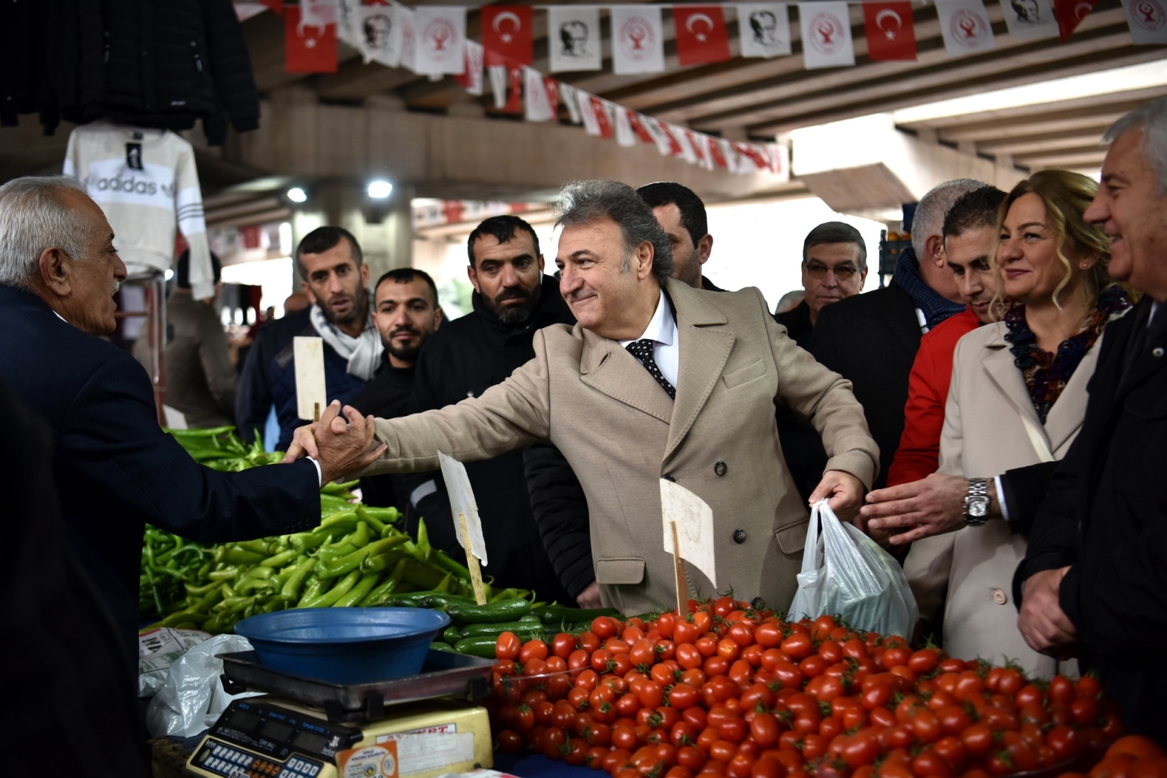5'İ BİR YERDE PAZARYERİ