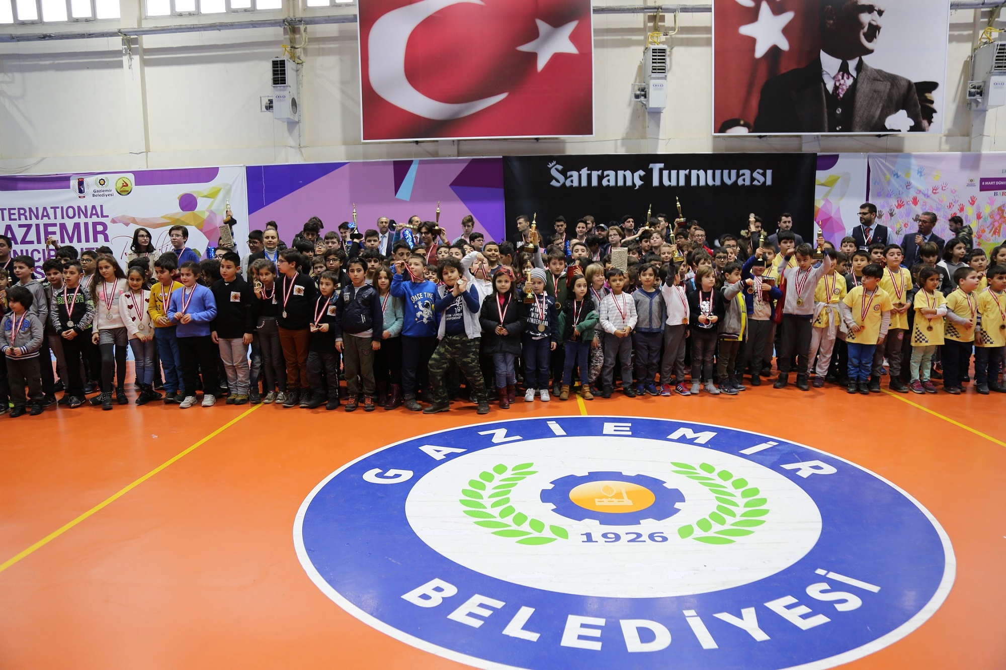 GAZİEMİR’DE SATRANÇ HEYECANI