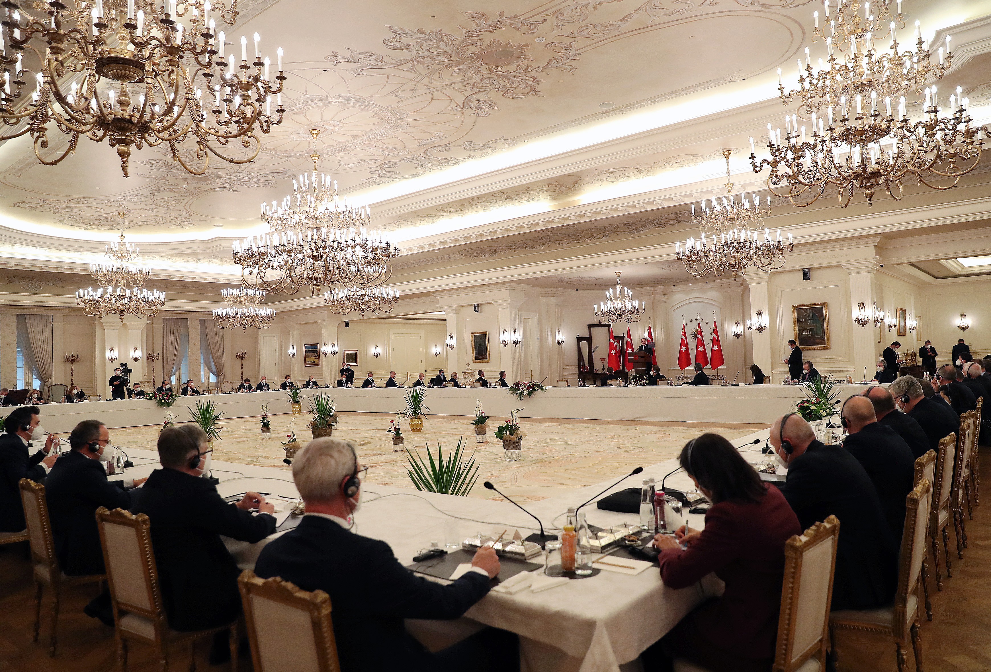 “AB ile ilişkilerimizi yeniden rayına oturtmak için hazırız”