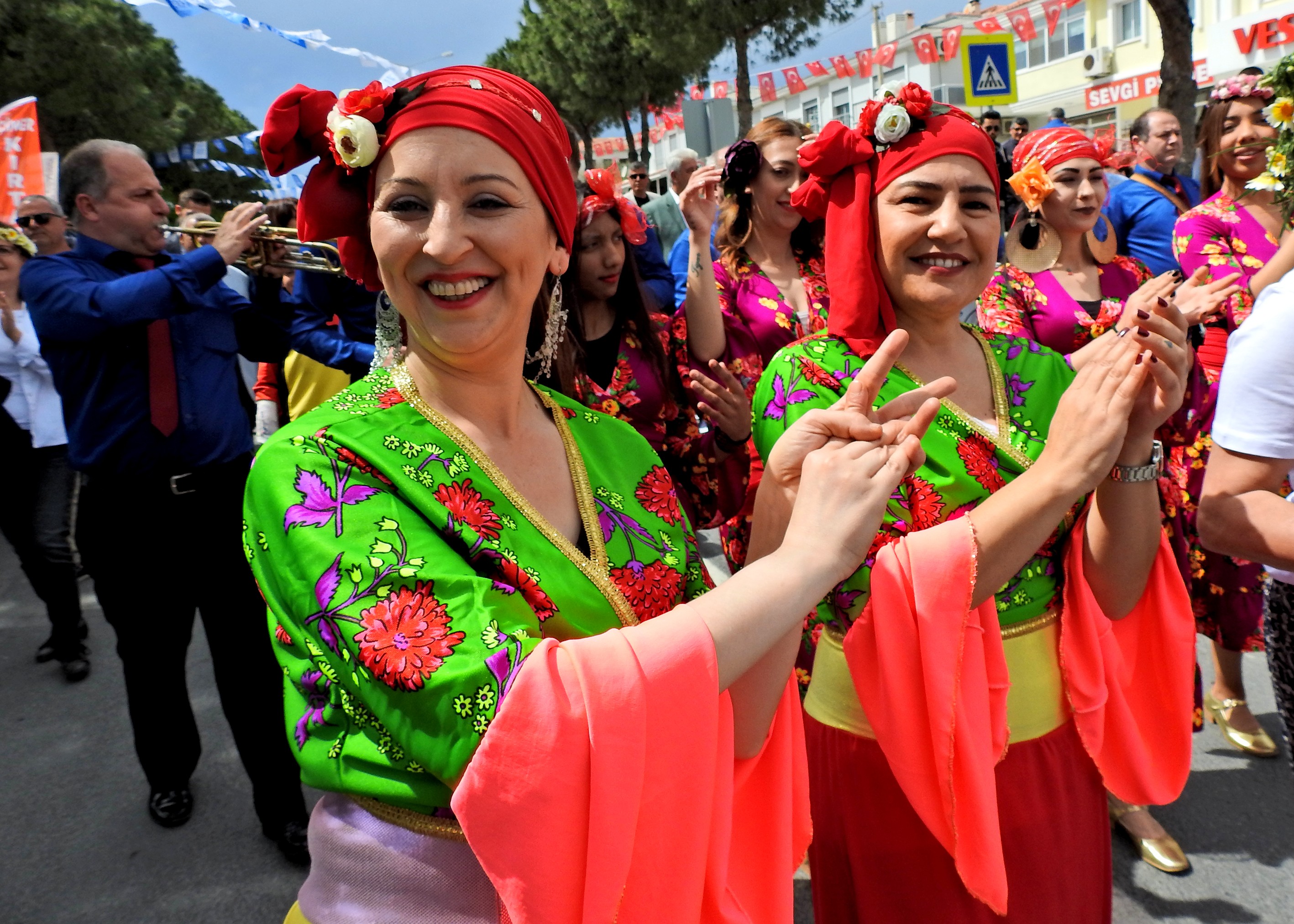 ALAÇATI OT FESTİVALİ BAŞLIYOR