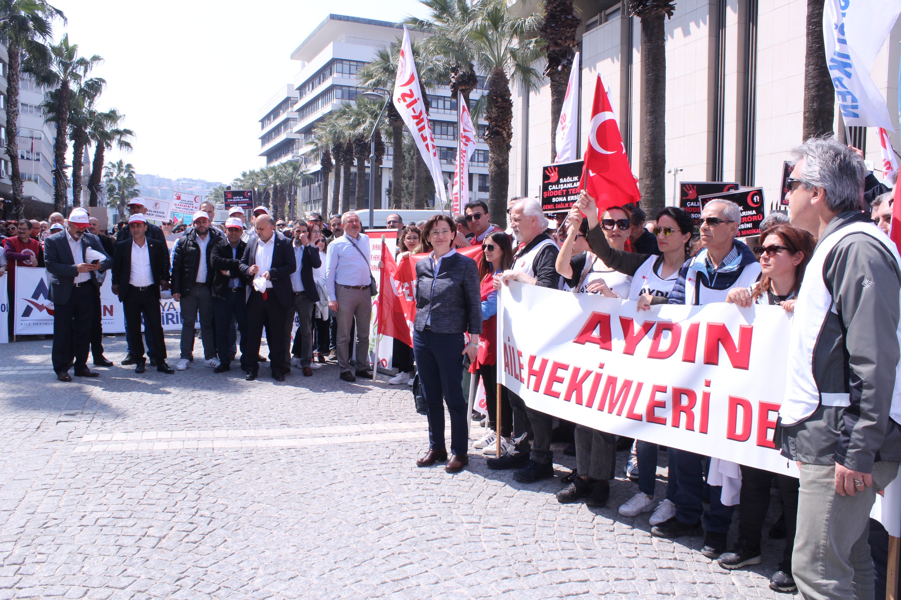 SAĞLIKTA ŞİDDETE İŞ BIRAKMA ÇAĞRISI