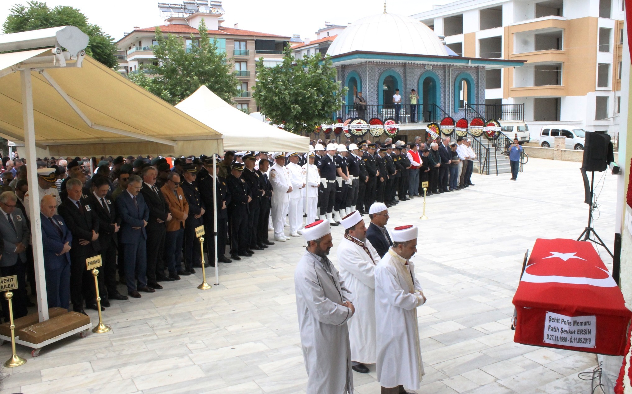 ŞEHİT POLİS MEMURU İÇİN SON GÖREV