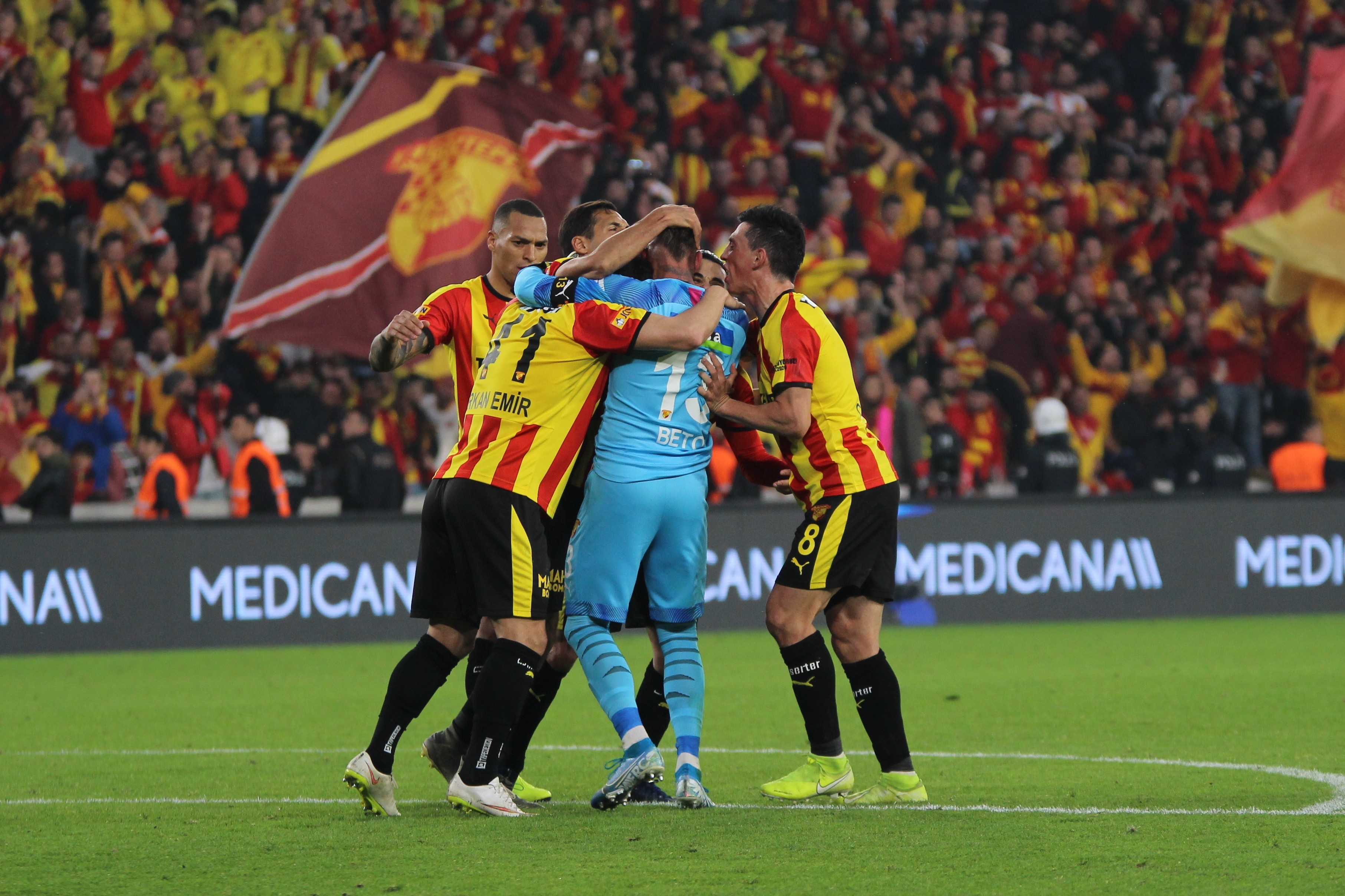 İLK MAÇTA BEŞİKTAŞ'A ACIMADI