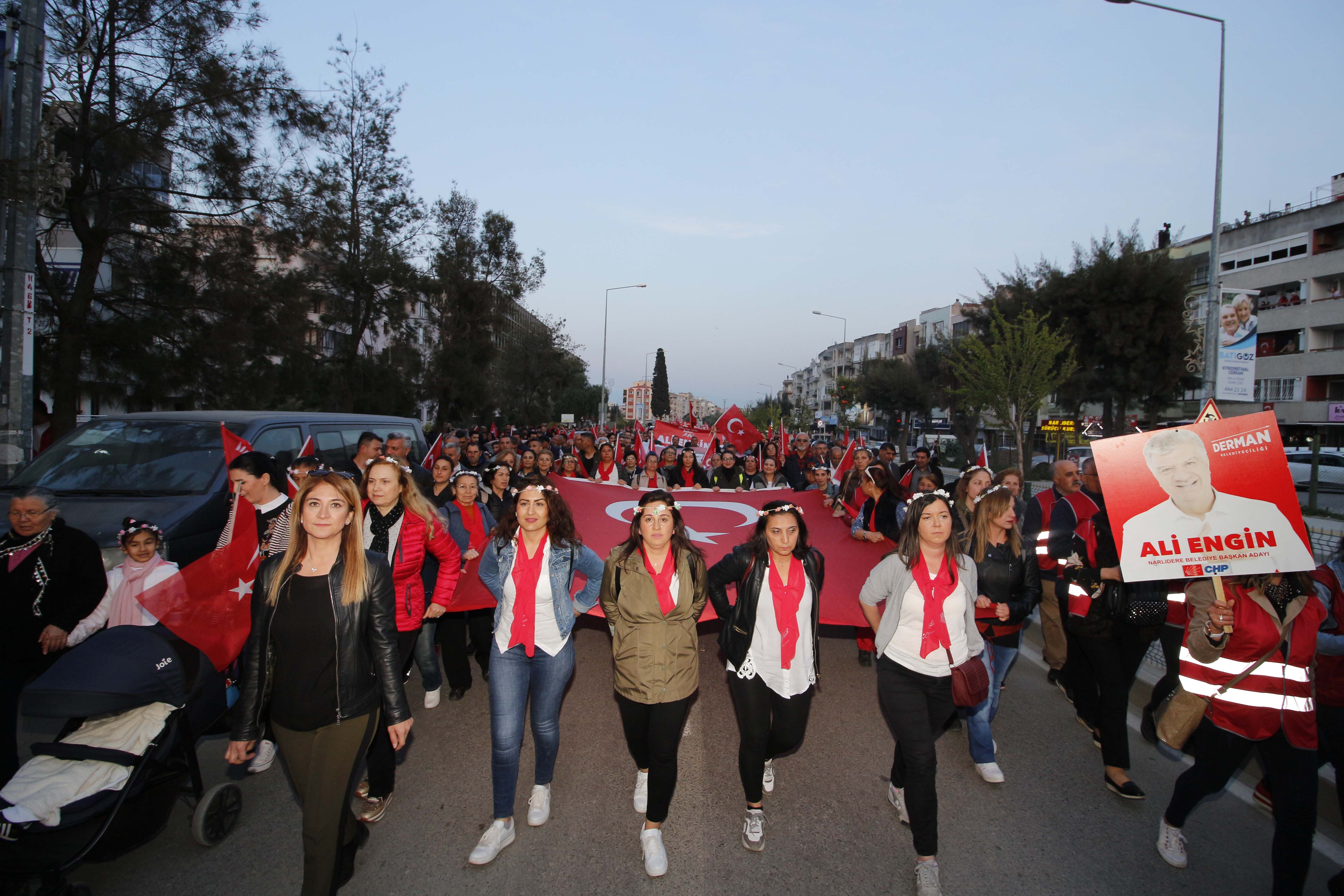 ALİ ENGİN 10 BİN KİŞİ İLE YÜRÜDÜ!