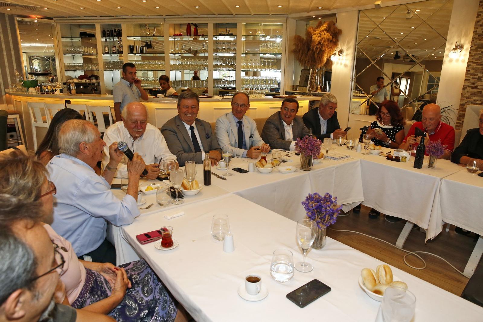 BATUR, HEDEF GÖSTERDİ: ÖNCELİĞİMİZ KENTSEL DÖNÜŞÜM VE TARİH