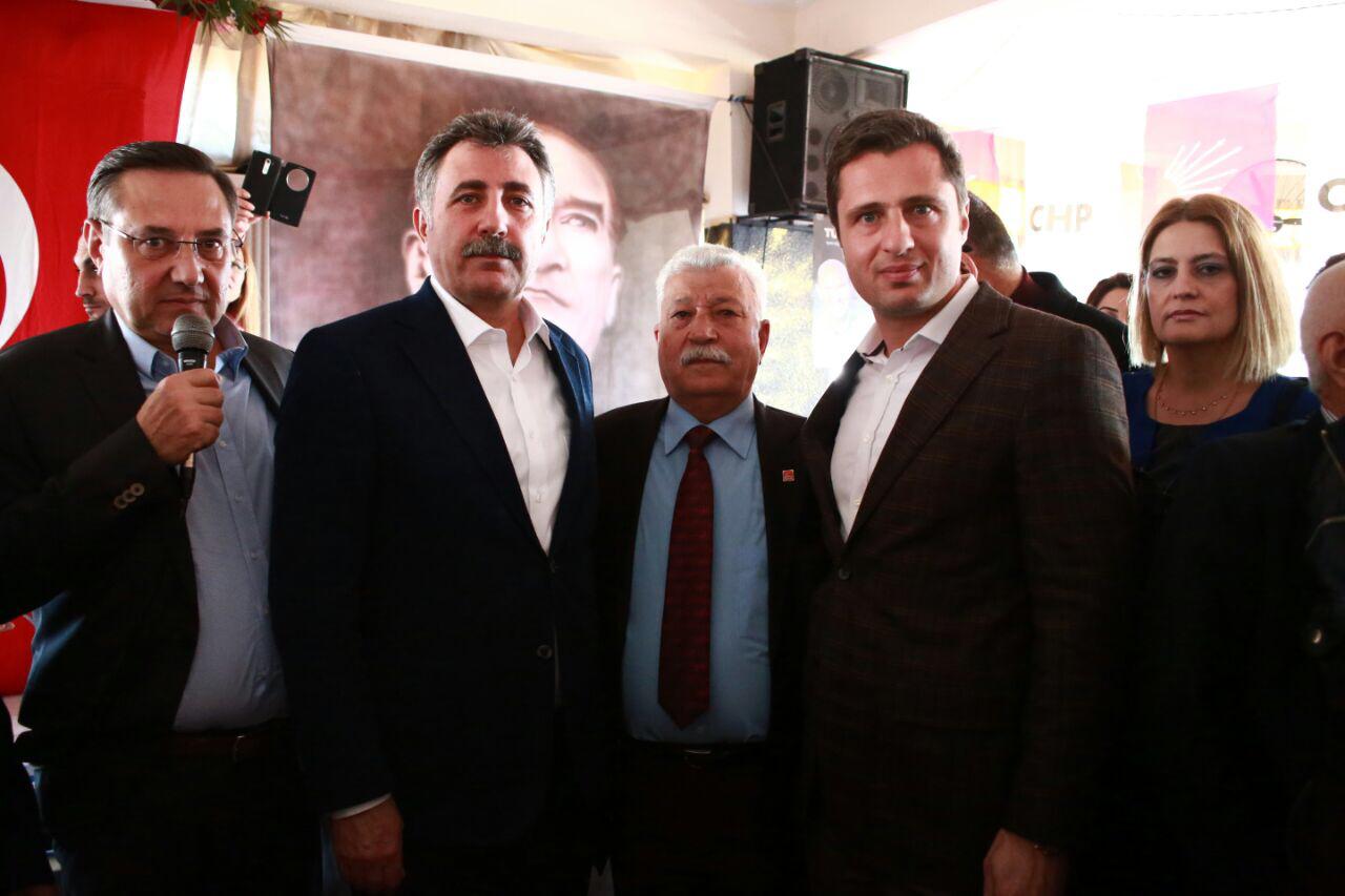 BAYRAKLI'DA AK PARTİ'DEN CHP'YE 800 KİŞİ KATILDI