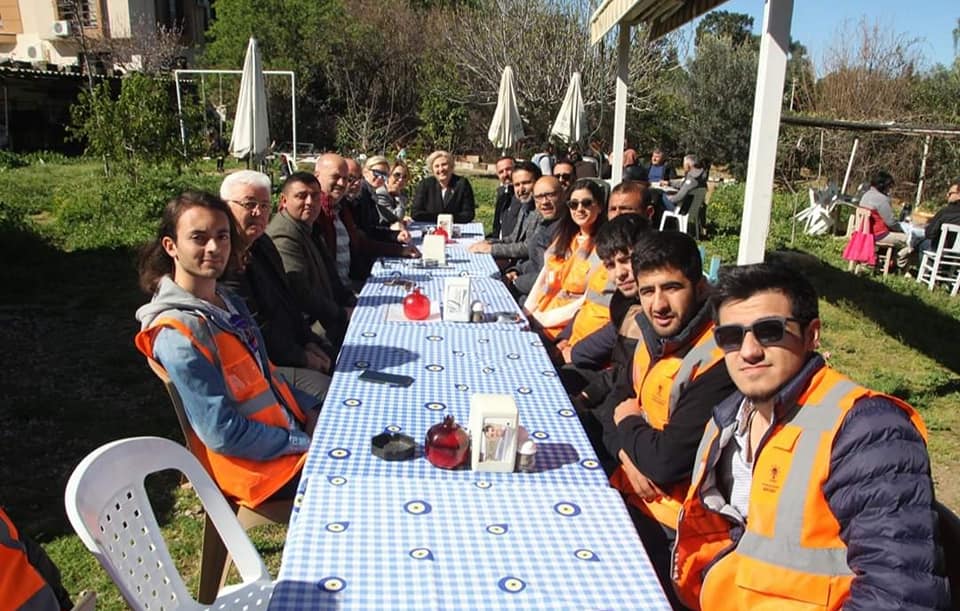 GÜZELBAHÇE’YE ŞİMDİDEN KADIN ELİ DEYDİ