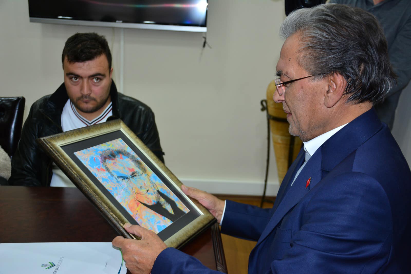 ÖZEL ÖĞRENCİLERDEN , ÖZEL HEDİYE