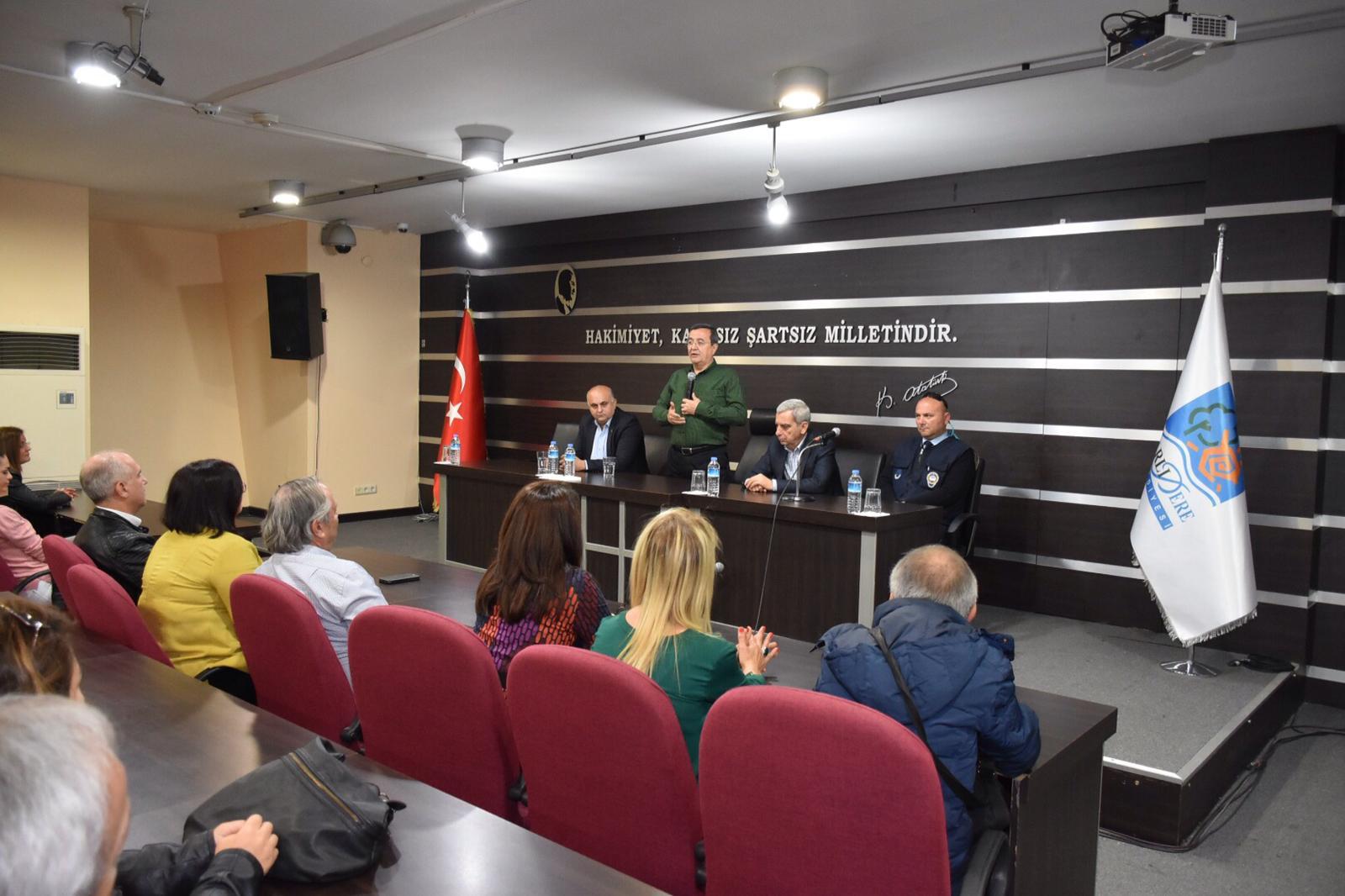 BATUR’DAN BELEDİYE ÇALIŞANLARINA VEDA