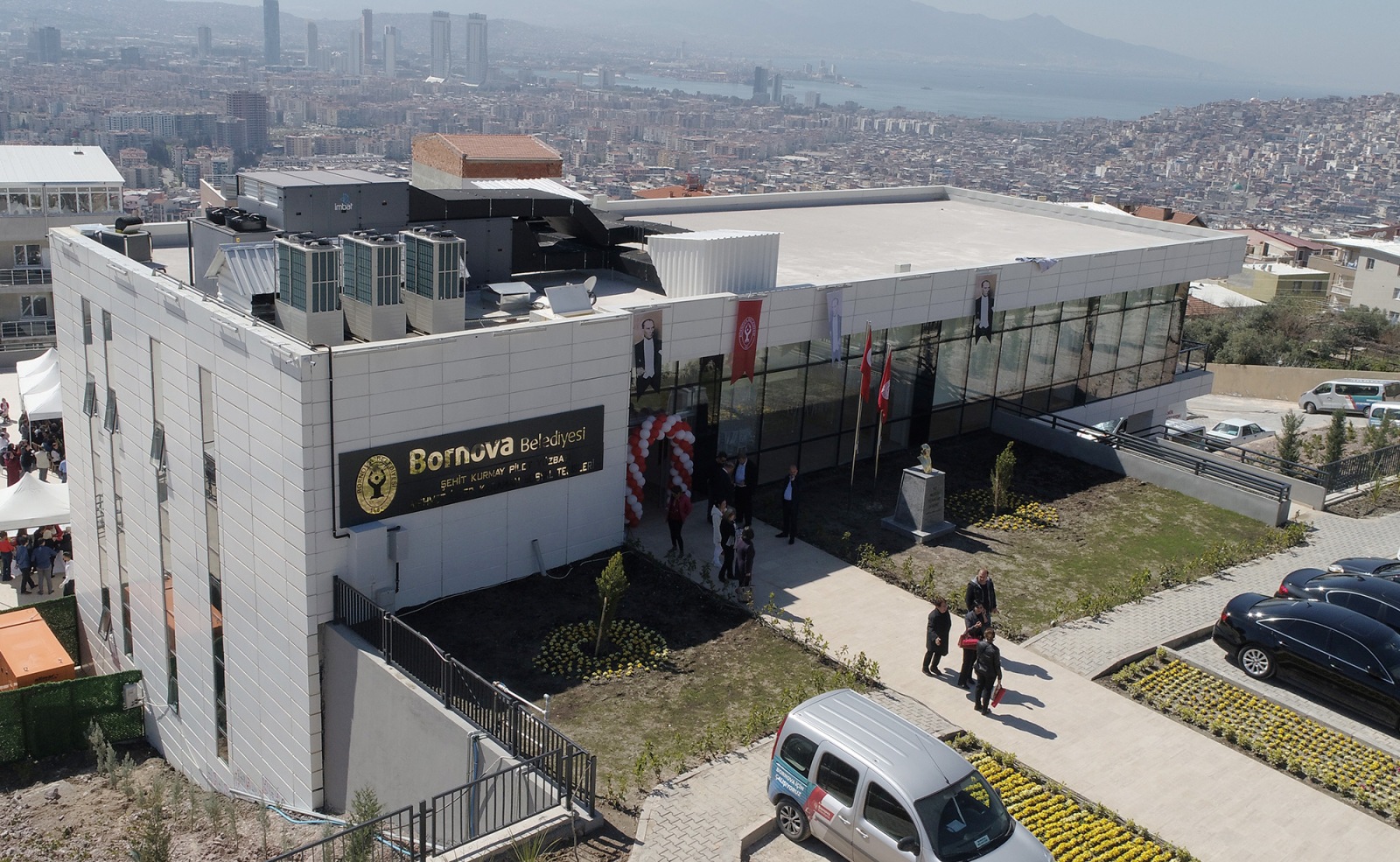 BORNOVA’DA 18 MART’A ÖZEL AÇILIŞ