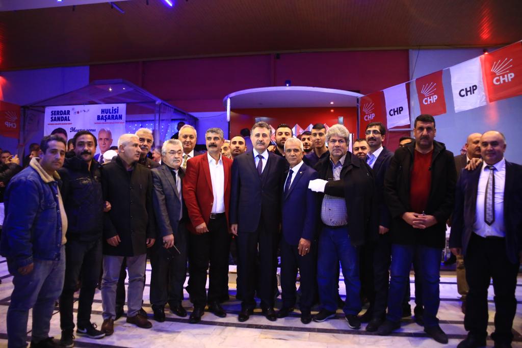 SANDAL, BAYRAKLI'DAKİ "DADAŞLAR" İLE BULUŞTU