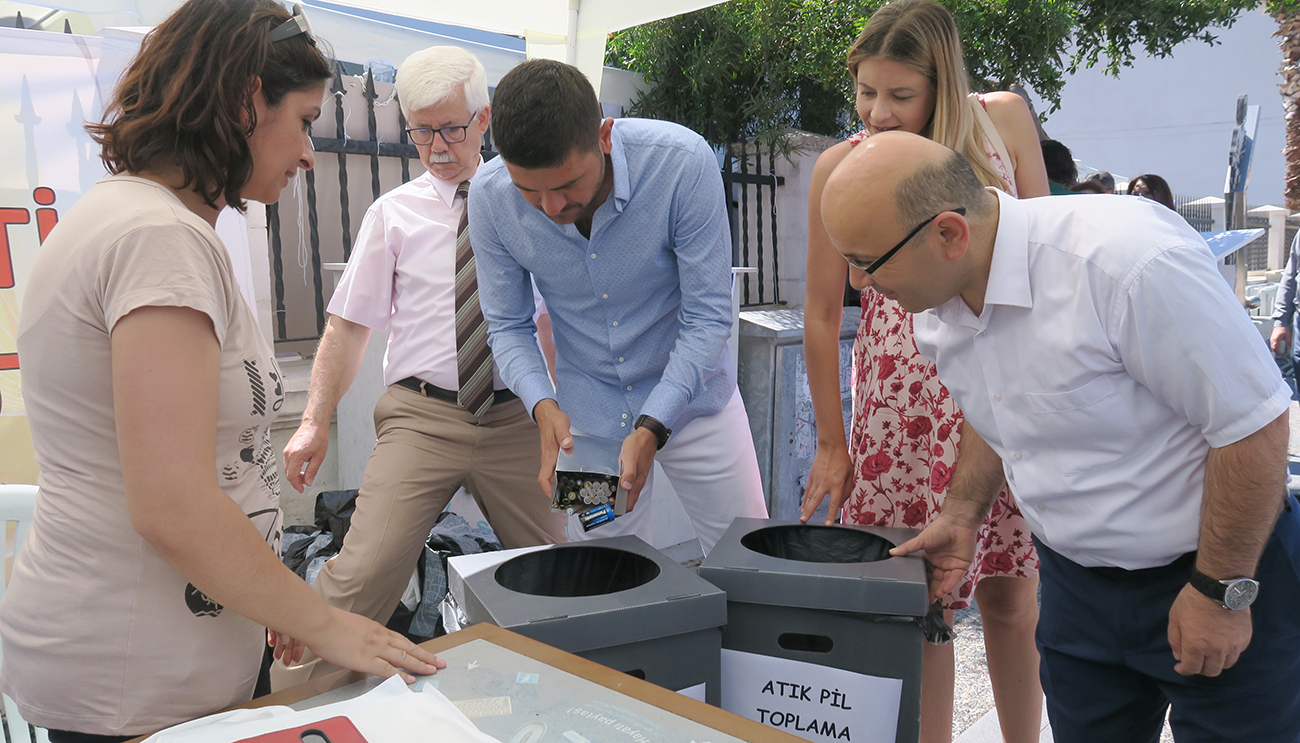 ON PİL GETİR, BEZ TORBANI GÖTÜR