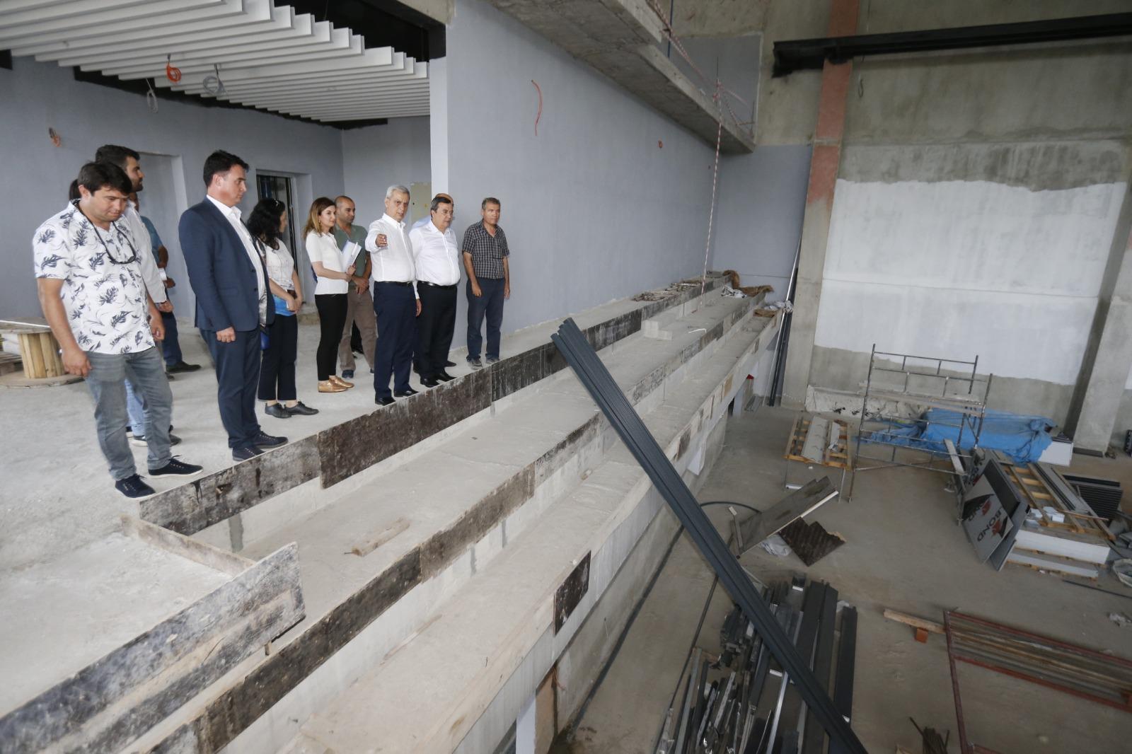 BAŞKAN BATUR SAHAYA İNDİ