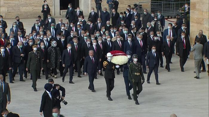 TBMM BAŞKANI ŞENTOP ATATÜRK ANITINA ÇELENK BIRAKTI
