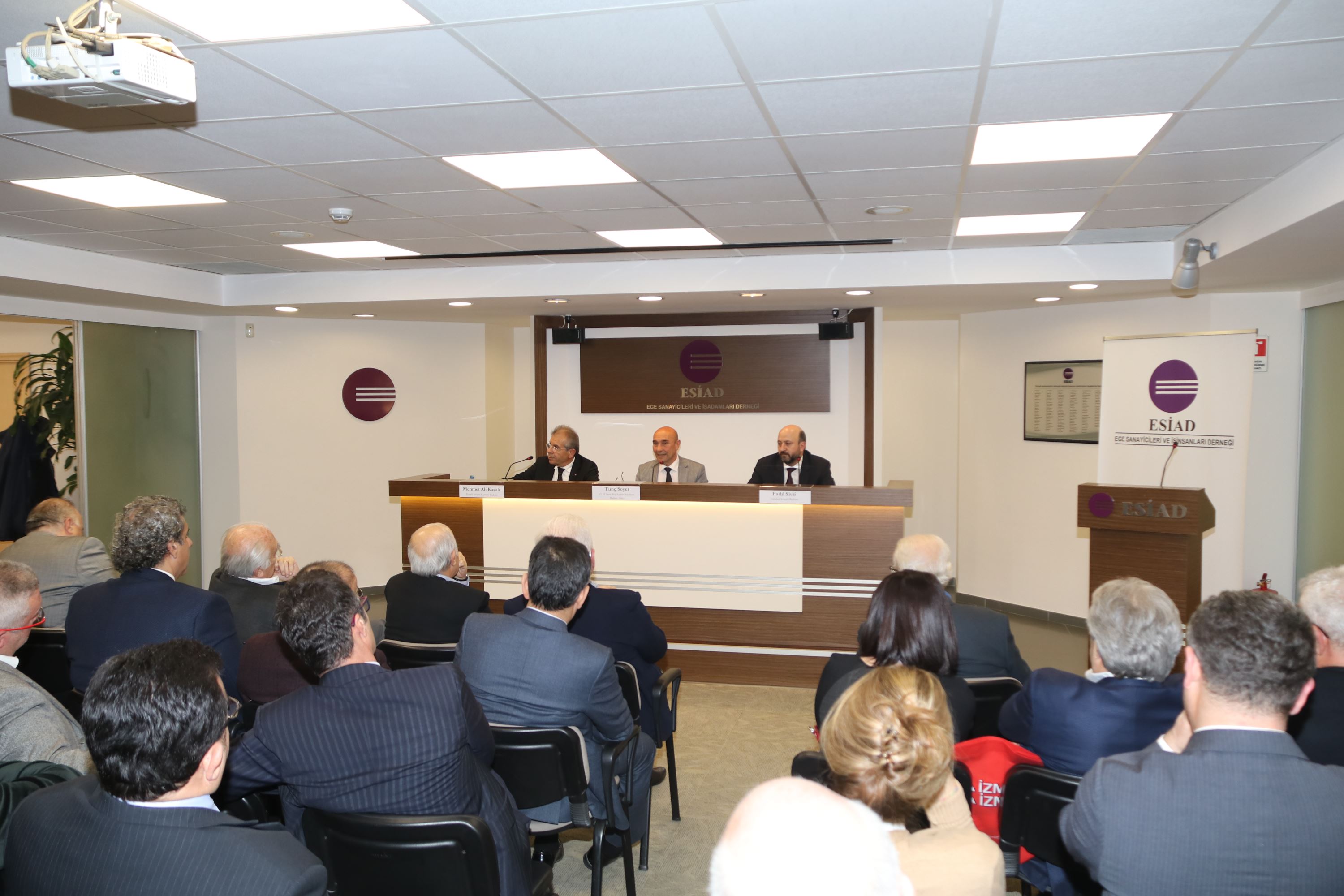 SOYER: “BRÜKSEL’DE İZMİR OFİSİ AÇACAĞIZ”