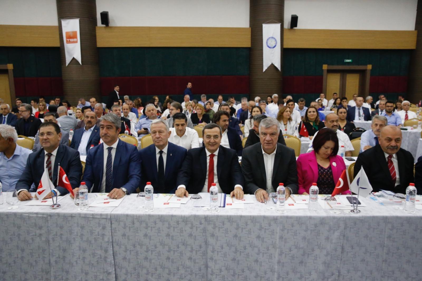 KIYI BELEDİYELERİ HİZMET İÇİN TEK YÜREK