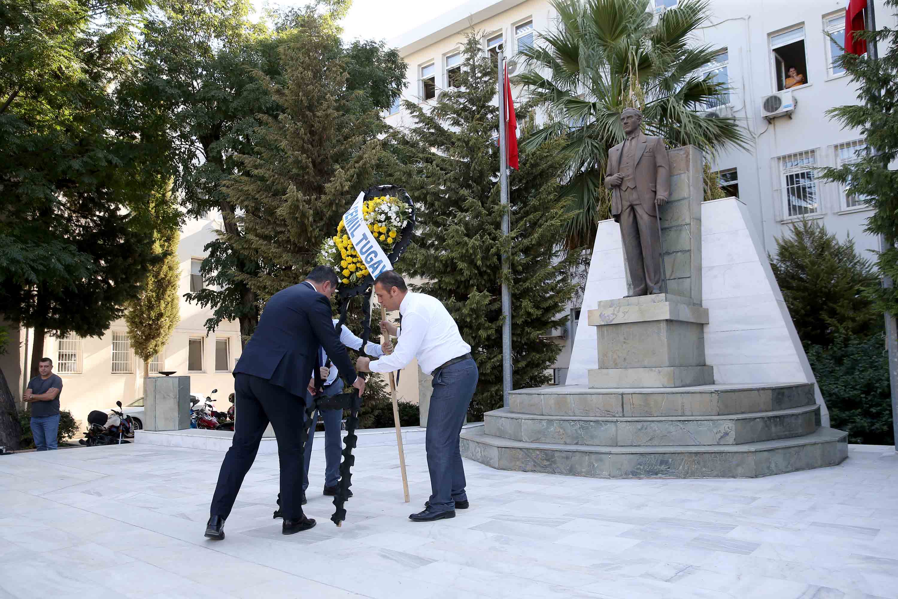 KARŞIYAKA 9 EYLÜL’Ü “İZMİR MARŞI” İLE KUTLADI