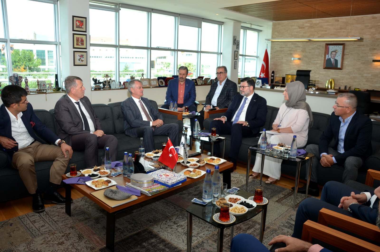 KANADA BÜYÜKELÇİSİ CHRİSTOPHER COOTER’DEN MÜSİAD İZMİR’E ZİYARET