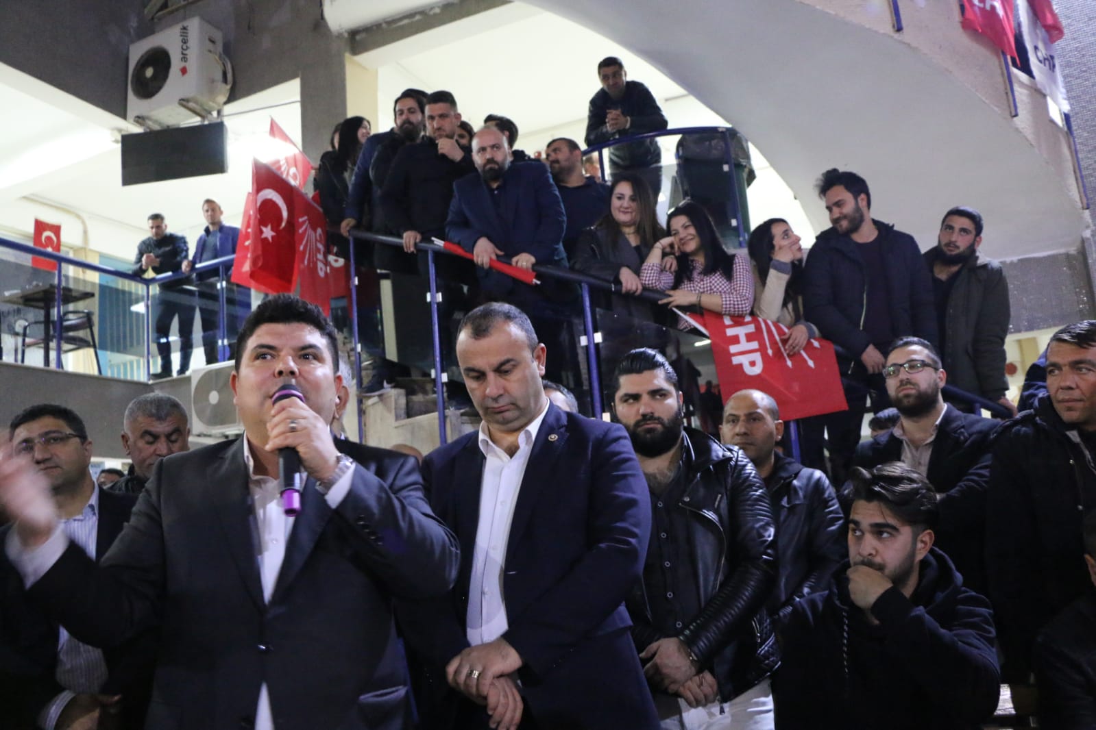 KILIÇ’TAN MİTİNG HAVASINDA ESNAF BULUŞMASI