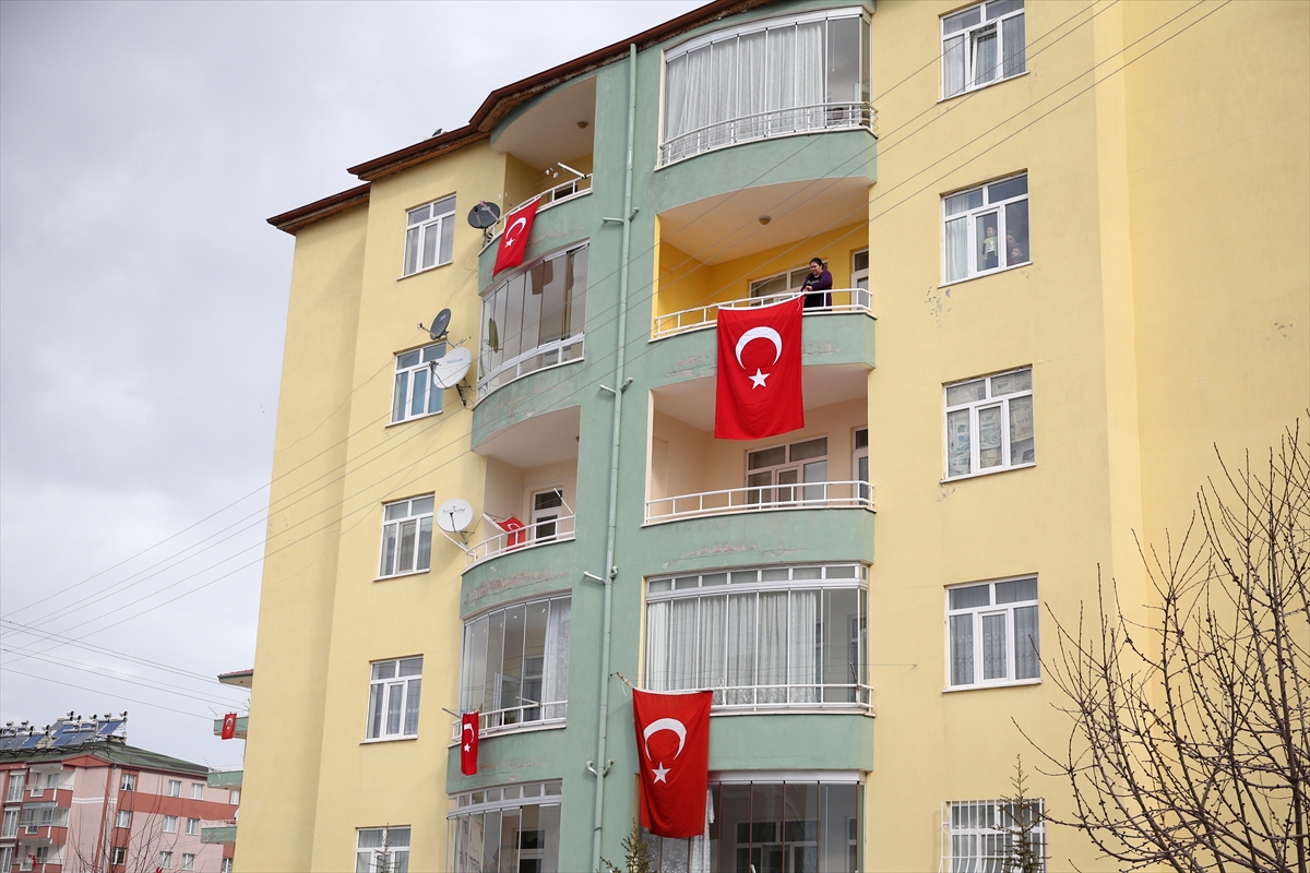 ŞEHİT AİLELERİNE ACI HABER VERİLMEYE BAŞLANDI