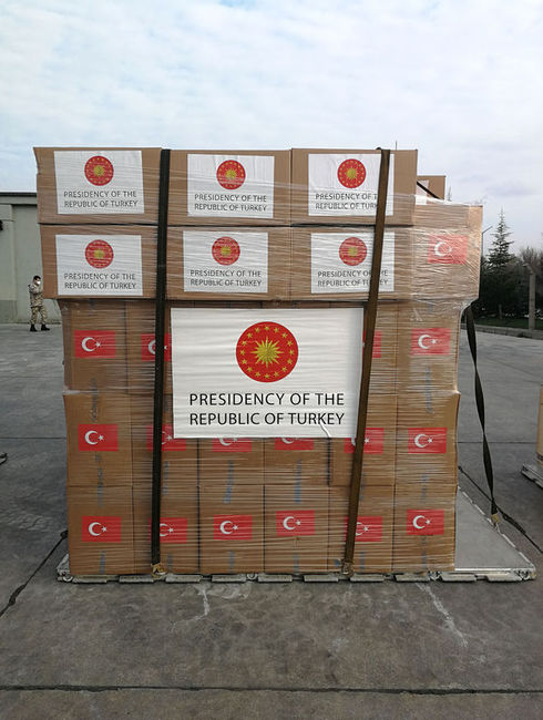 Türkiye'den İtalya ve İspanya'ya yardım malzemesi