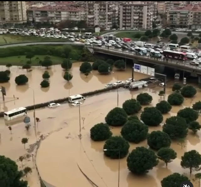 İZMİRLİLERİN SEL İSYANI !
