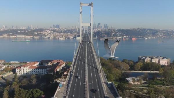 İstanbul'da yasak sabah sessizlik hakim