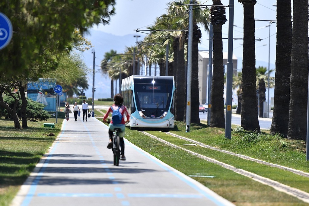 İzmir Avrupa’nın en büyük inovasyon topluluğuna ‘Öncü Şehir’ olarak üye oldu