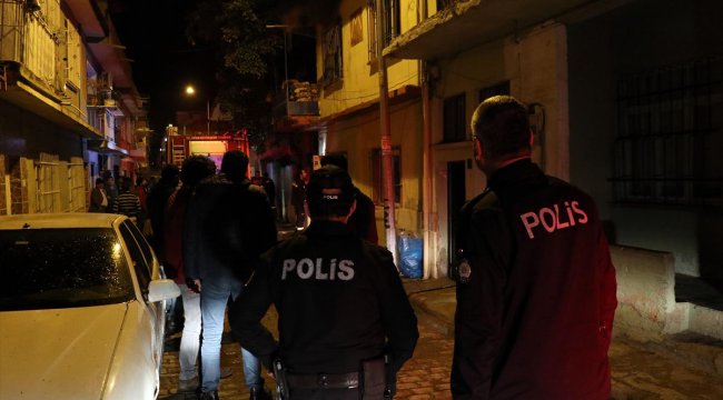 15 yaşındaki çocuk, yangında mahsur kalan kadını kurtardı