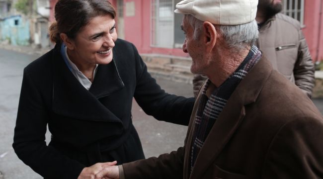 KAPIDA MELEK VAR!