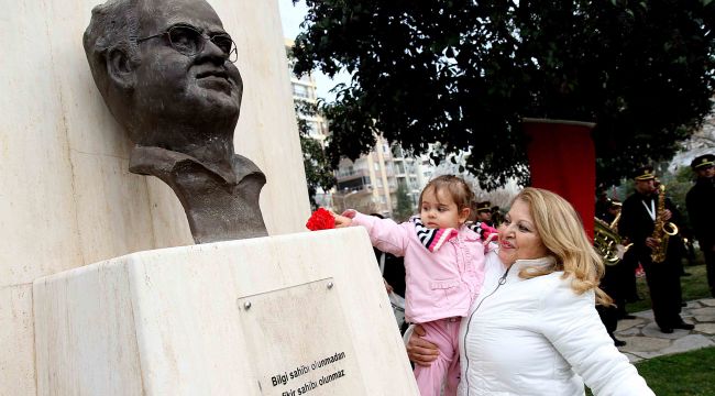 Uğur Mumcu Ve Demokrasi Şehitleri Anılıyor