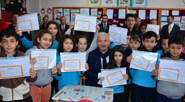 BAŞKANDAN TARİHİ OKULA ÖZEL DOKUNUŞ