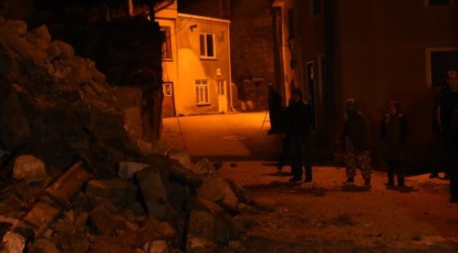 Çanakkale'de 46 deprem daha oldu
