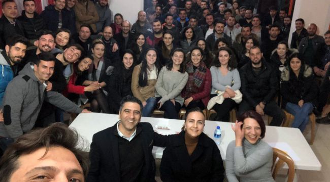 CHP'NİN GENÇLERİ DE KADINLARI DA SAHADA