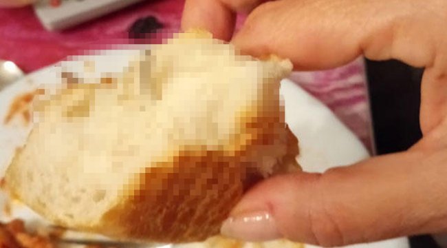 Ekmeğin içinden çıkan cisim şoke etti