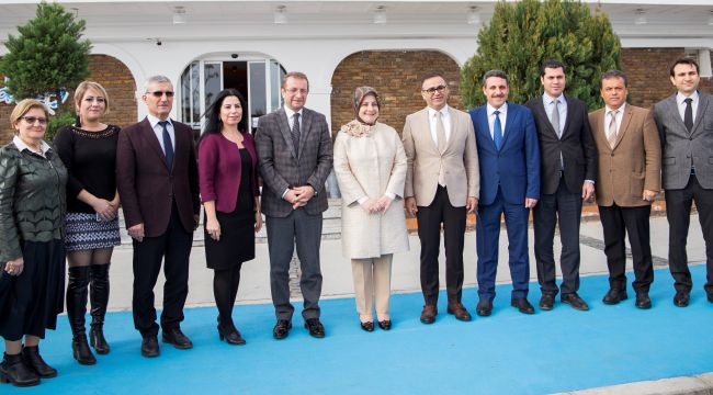 İzmir’de Okuma-Yazma Bilmeyen Kalmayacak