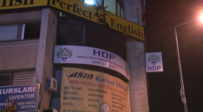 İZMİR HDP İL BAŞKANLIĞINDA YANGIN